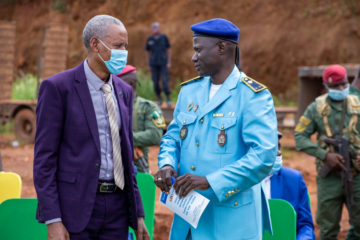 AGUIFIL's tweet photo. [Retour en images sur la cérémonie de pose de la première pierre] 

LANCEMENT DES ACTIVITÉS DE CONSTRUCTION DE 10 000 LOGEMENTS DANS LA ZONE DE CONAKRY ET À L’INTÉRIEUR DU PAYS.

#UnToitPourChaqueFamille #AGUIFIL #LogementsSociaux #PPCLS https://t.co/1FjICTgixl