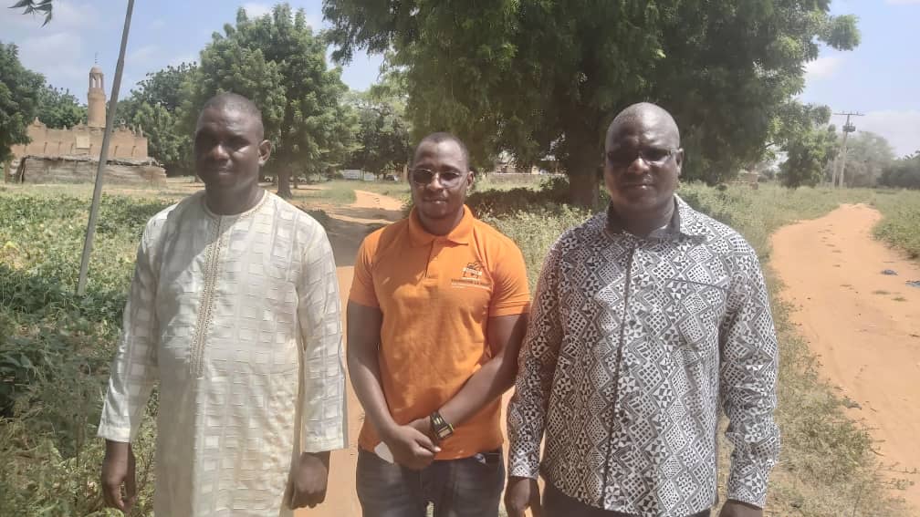 TournonsLaPage's tweet photo. #Niger #Urgent @MOUNKAILAHalid1 et Moudi Moussa sont libres également ! Nous nous réjouissons de la libération de tous nos membres. Ils n'auraient jamais dû passer un seul jour en prison. Nous espérons aussi que justice sera rendue sur l'affaire de corruption qu'ils dénonçaient. https://t.co/mUl4wEwW27