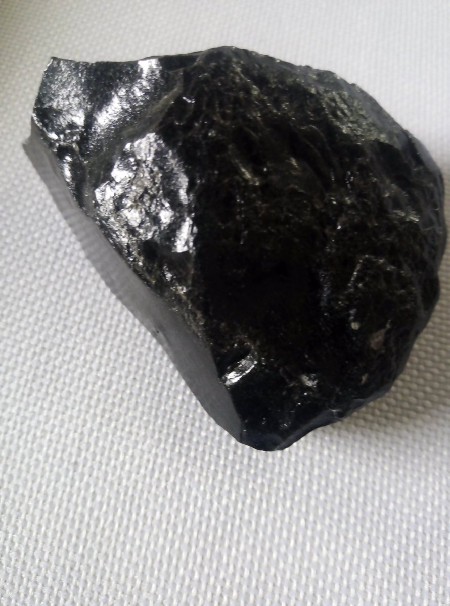 BahHawi's tweet photo. I'm asking for my neighbor.. who's digging a pit
Geologists what stone is this?..
#khaligraphjones 
#KaziMtaani 
Ruto https://t.co/8FOiOQKpMI