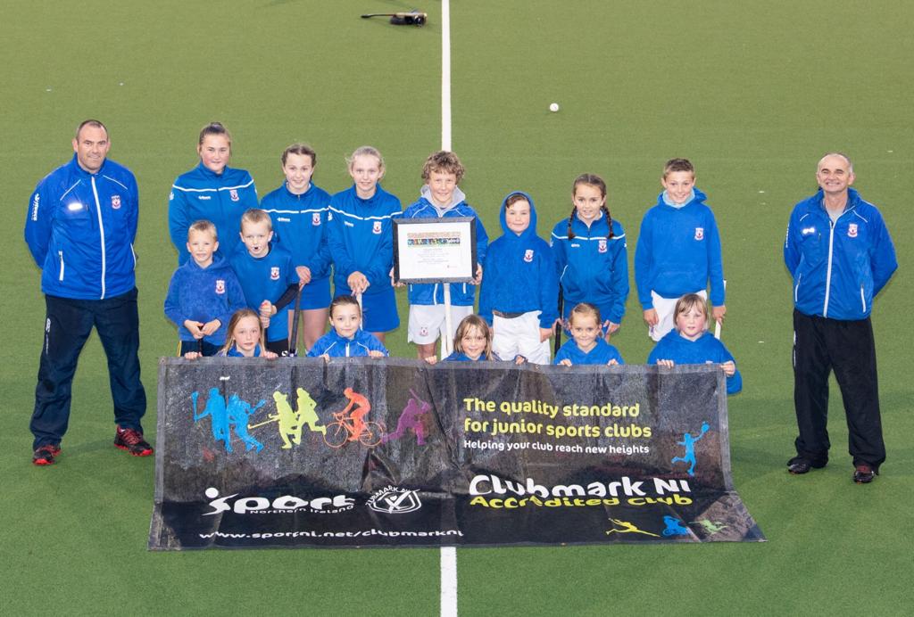 ANTRIM HOCKEY CLUB AWARDED CLUBMARK NI AWARD

Antrim Hockey Club has been rewarded for their on-going hard work, particularly in regards to their youth development, by having their @SportNINet <a href="/UlsterHockey/">Ulster Hockey</a> Clubmark NI Accreditation Scheme renewed.