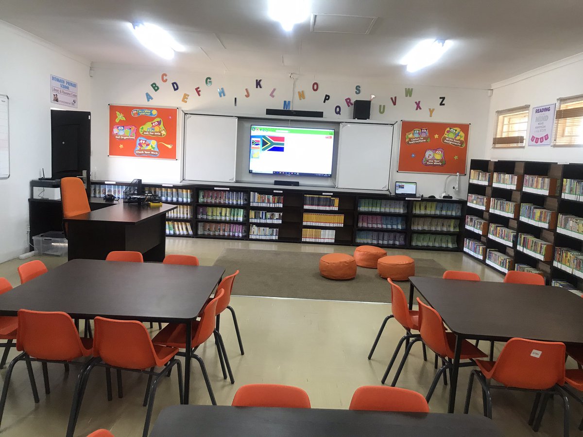 ukhambatrust's tweet photo. Library 📚 no 46 handed over to Intokozo Primary in Katlehong, #literacymonth @educationgp @Imperial_Logist 
A reading 📖 nation is a winning nation
Congratulations 🎊🎉🎈 Intokozo https://t.co/OMNx2tq7dm