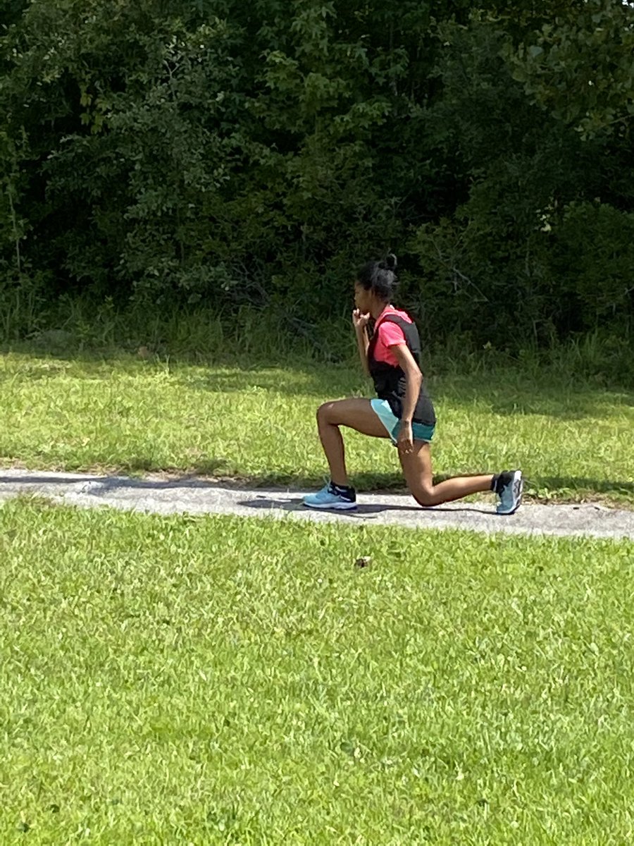 MackJaida's tweet photo. Working on my form... Getting better and faster #400m #trackandfield #classof2021 #athlete https://t.co/R4oQCxy3ie