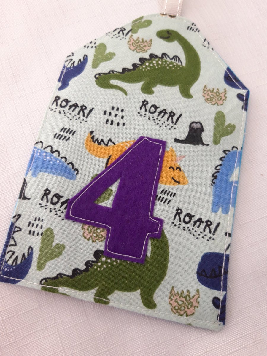 Crazziemomma's tweet photo. Someone's 4 this week! #happybirthday #handmade https://t.co/TJmvlOgb05