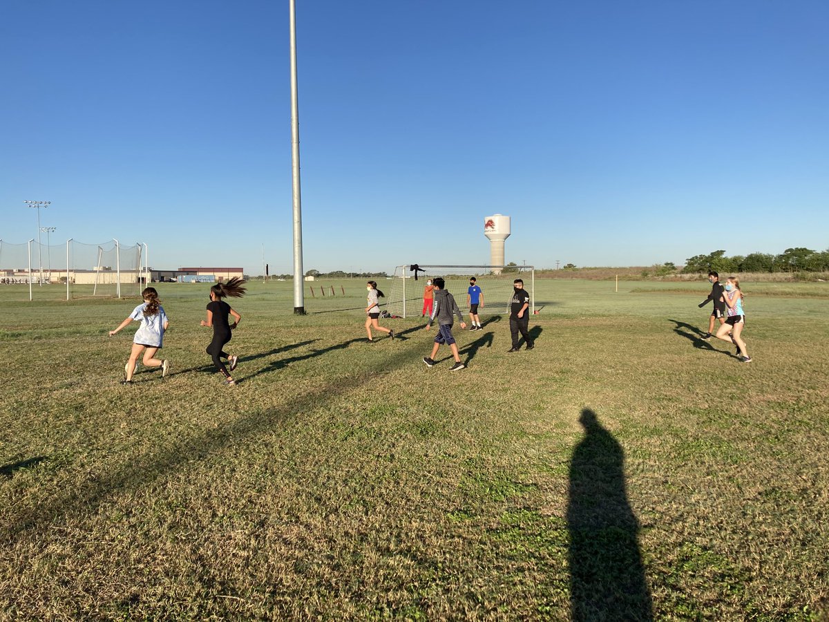 mrscoachevans's tweet photo. Sports day #LocLions #LJHProud https://t.co/o6OBuKDaps