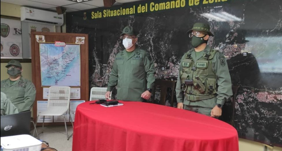 Redi_andes's tweet photo. #30SEP20|| @Redi_andes. El GD. Hectór Pernía Perdigón, Director de Orden Interno de la REDI N° 2, cumpliendo instrucciones del @MGOvidioDelgado, Cmdte. de la @Redi_andes, supervisó el Ejercicio de Puesta en Completo Apresto Operacional de los D-221 y Desur Mérida. https://t.co/fRs2vm8kT2