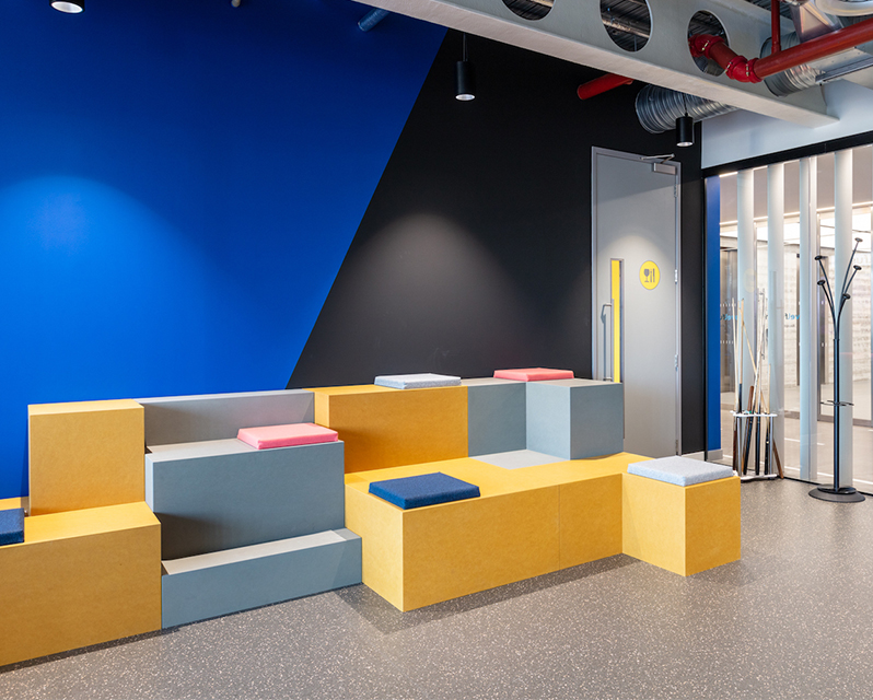 workagileuk's tweet image. Check out this stunning project for #Travelfusion where workplace design specialists #ModusWorkspaceLtd and #ElliVardy brought to life an amazing Travel &amp;amp; Memphis design theme. Read more about it here: bit.ly/34e0lpU #workagile #agileworking #collaborativeworking