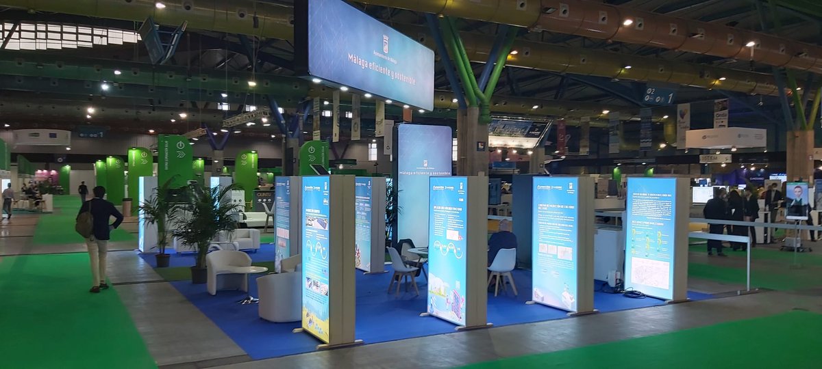 Os presentamos uno de nuestros últimos trabajos: el diseño del stand del <a href="/malaga/">Ciudad de Málaga</a> para la 11ª edición del 'Greencities, Foro de Inteligencia y Sostenibilidad Urbana'. Han sido semanas de intenso trabajo, pero ha merecido la pena 😊 
Gracias <a href="/PoloDigitalMLG/">Polo Nacional de Contenidos Digitales</a> por el apoyo 👏