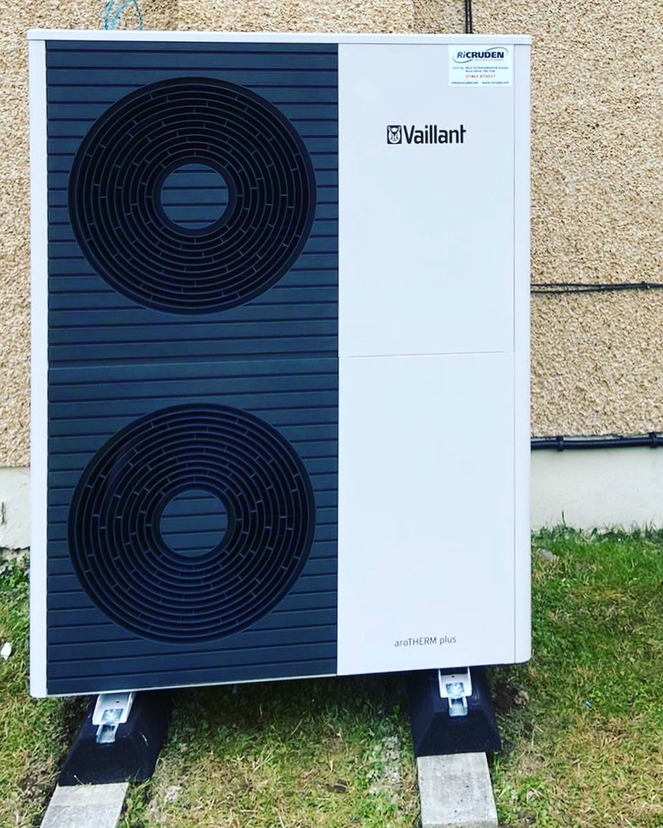 Latest air source heat pump installation in Fort Augustus.

 #installation #inverness #Nicejob  #latestproject #airsource  #airsourceheatpump #heating #heatingexperts #vaillantadvance #vaillant #boilers #renewableheating  #renewables #renewableenergy #heatpumps #gshp #lochness