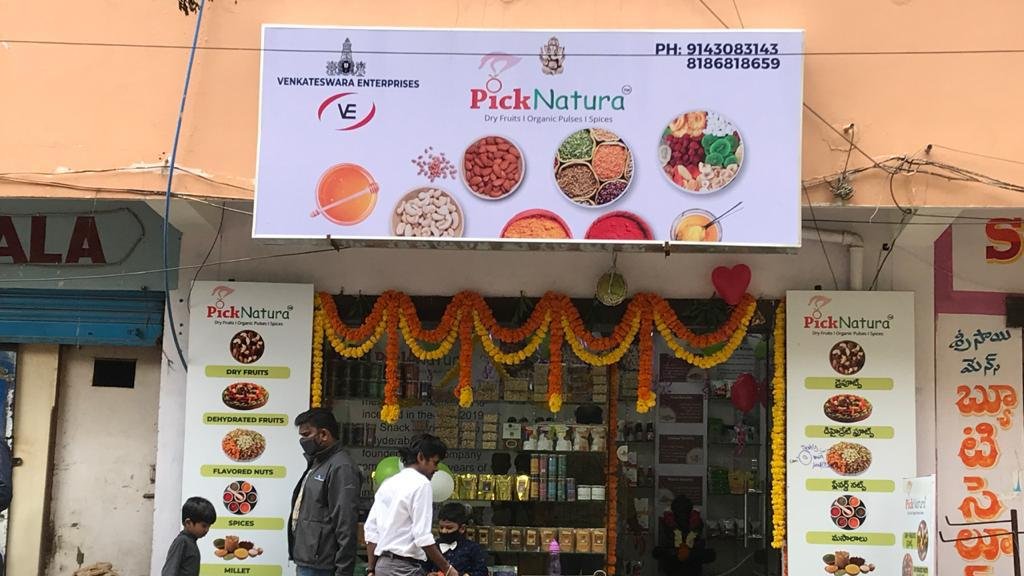 picknatura's tweet photo. PickNatura Suchitra Outlet 

#picknatura #franchisee #dryfruits #ministore #Hyderabad #India #Inauguration https://t.co/xZUzCh7h1V