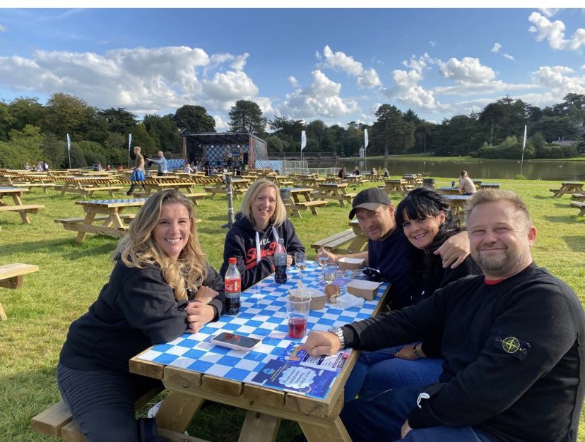 Amazing day at <a href="/AltonTowers/">Alton Towers Resort</a> and for Oktoberfest @sambaileysinger @coopsl10  <a href="/zoe/">zoe</a>.hooper.180 @katecp71 #AltonTowersOktoberfest. altontowers.com/oktoberfest