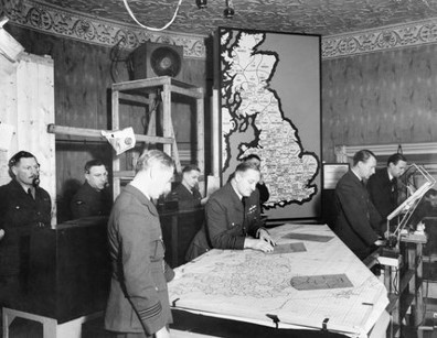5. This was the first major battle between air forces fighting independently of other armed forces. While the British side had spent years developing a defence system, the Luftwaffe was still replenishing the 40% losses caused by the Western campaign, without a coherent plan.