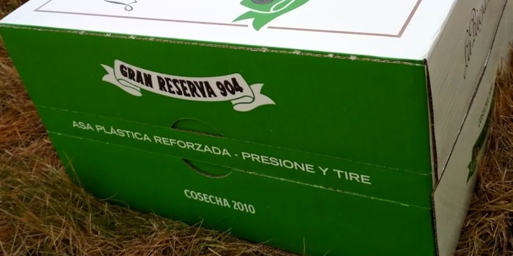 smartbitess's tweet image. El vino tinto Gran Reserva 904 de la bodega Rioja Alta con uvas principamente Tempranillo es un excelente ejemplo de buen hacer.

smartbites.net/rioja-alta-gra…

 #riojaalta #lariojaalta #larioja #rioja #904  #cajadevino #spanishwines #tempranillo #winelovers #winelover #granreserva