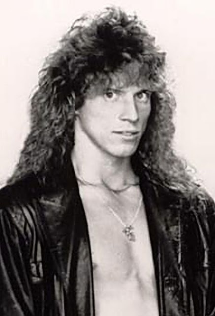 lacuevacultural's tweet photo. #Efemérides #LaCueva 30 de septiembre de 1965. Nace Matt Fallon en Brooklyn, Nueva York, Estdos Unidos. Es un cantante de heavy metal más conocido por su trabajo con Skid Row y Ánthrax
#MattFallon #SkidRow #Anthrax #metal #heavymetal #music #musica https://t.co/7qsWZMAGET