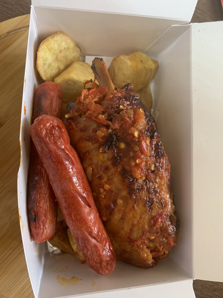 grillboxbyuju's tweet photo. #buildyourbox #sweetpotatoes #sausages #bbqturkey #abujadeliveries #AbujaTwitterCommunity #abujafoods check next post for menu https://t.co/qgW3rqjBDV