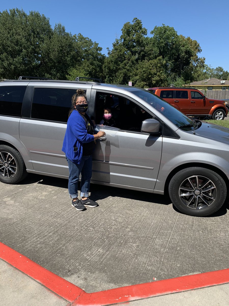 The JHA ⭐️s are coming in strong for their Science Kits! Let’s go! <a href="/dmsaenz526/">Saenz</a> <a href="/MrsHamlett501/">Mrs Hamlett</a> @TheotherMiss_Z <a href="/STARS_902/">Tracy Mansfield</a> <a href="/Houston_AISD/">Houston Academy - Aldine ISD</a> <a href="/csanders0001/">Cheryl Sanders</a> <a href="/DrCrystalWatson/">Crystal Watson, Ed.D. Proud Grambling State Alumni</a> <a href="/docstdcbs/">Cedric B Stewart</a> #JHAstars <a href="/drgoffney/">Dr. LaTonya M. Goffney</a> #aldine_msscience