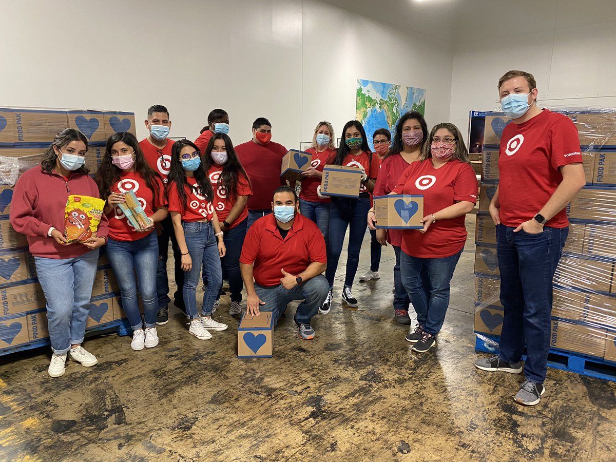 Great way to get your day started, helped prep food packs at The Children’s Hunger Fund for our local community!! #TargetGivesBack #D327Volunteers