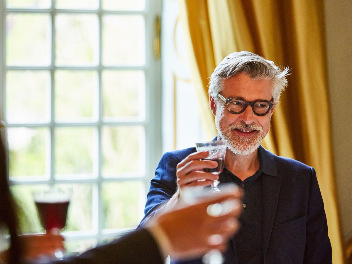Raise a glass to booking your Long Island getaway. First stop: King Bar for dinner.