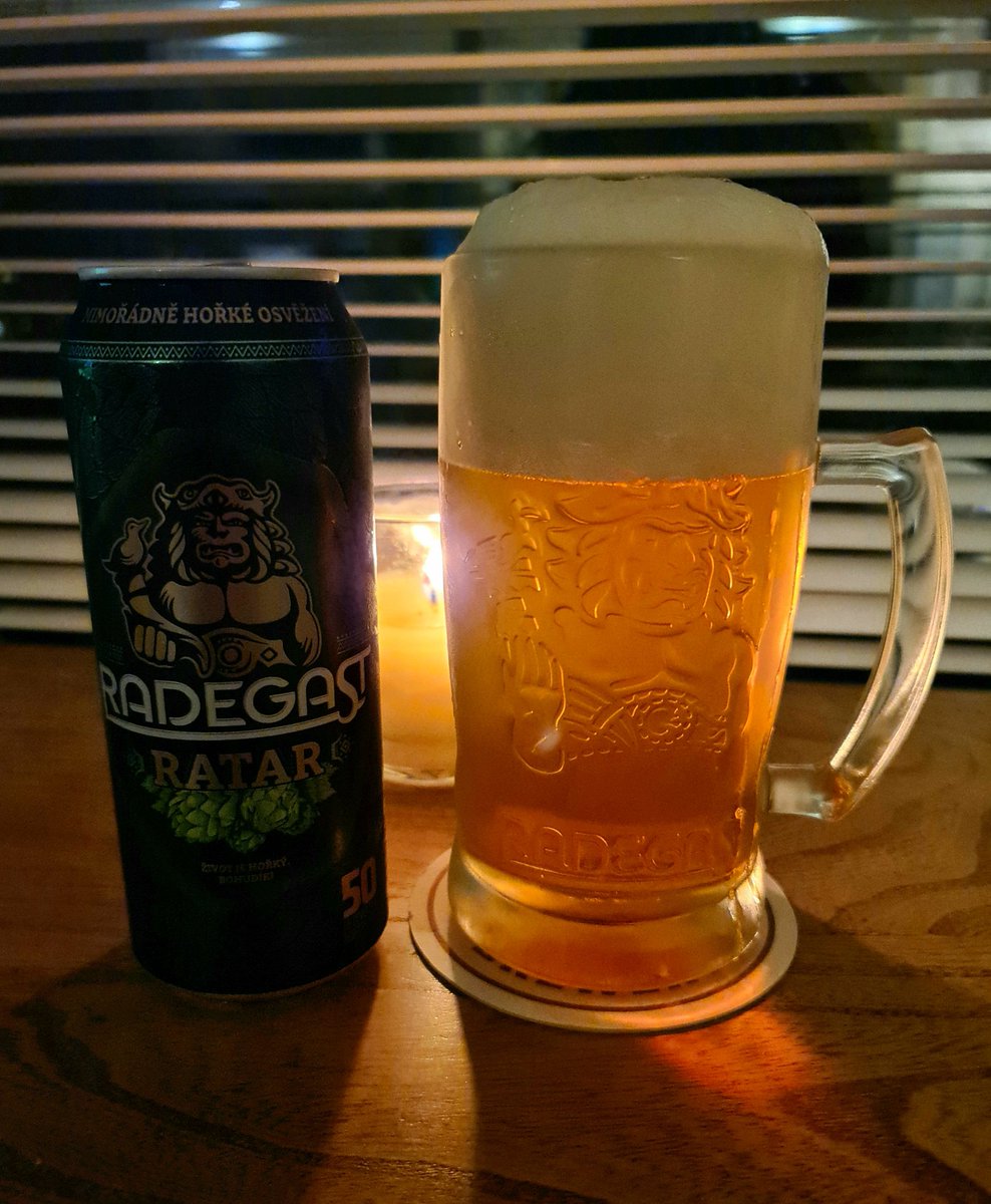 czechbeerclub's tweet photo. First try of Radegast Ratar. That bitterness is lovely! 🍻 Thanks, @GentlemensGoods
#CzechBeer #Beer #Radegast #Ratar #Football #EFL #ManchesterUnited #Brighton
@PivoRadegast https://t.co/DWRlZH25xI