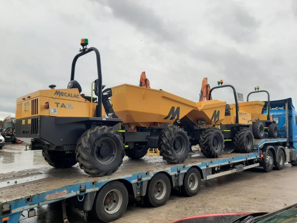 NorwestPlant's tweet photo. New #Mecalac 3 and 6 ton #dumpers collected by Manchesters @pjphire! Thank you to Colin for your continued business 👍 

#planthire #dumperhire @Mecalac_CE https://t.co/JS6Ke8q2oh