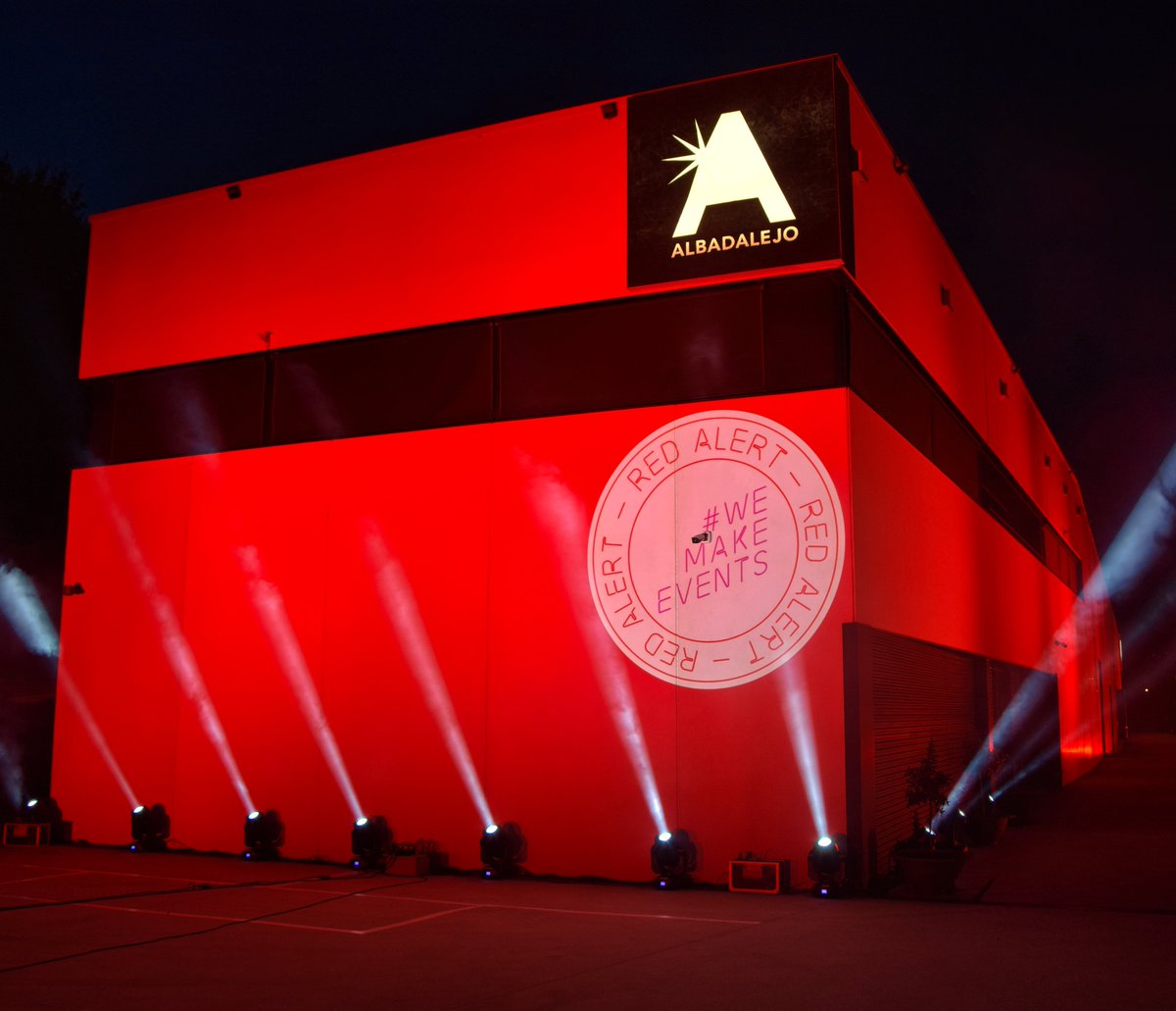 Nuestra contribución al 30S. Our contribution to September 30th. La nostre contribució al 30S.
 
#WeMakeEvents #HacemosEventos #StandAsOne
#LightItInRed #redalert #hacemoseventos 
#alertaroja #femesdeveniments #alertavermella 
#facemoseventos #alertagorria #ekitaldiakegitenditugu