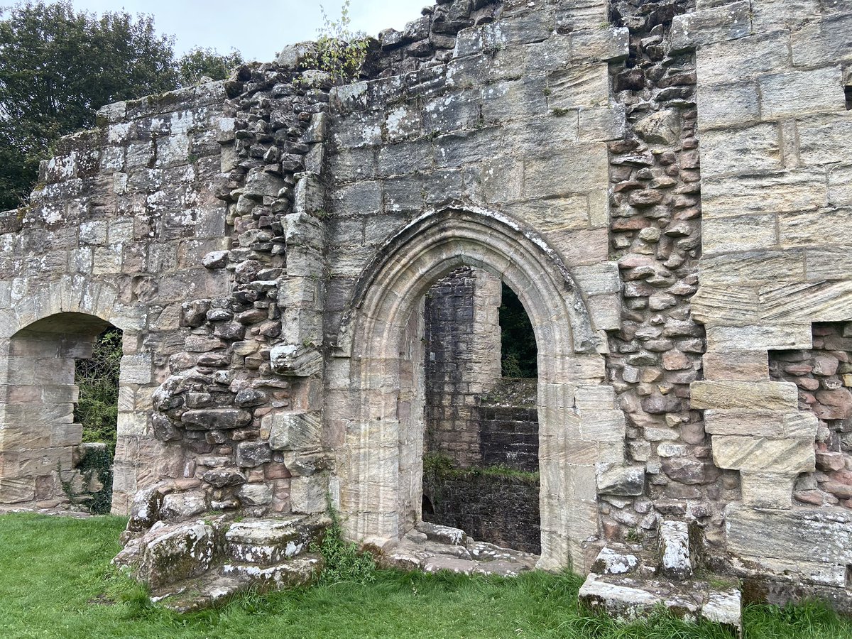 ParanormalNCL's tweet image. Another few pictures from Spofforth the other day, absolutely love this place #Spofforth #SpofforthCastle #Paranormal