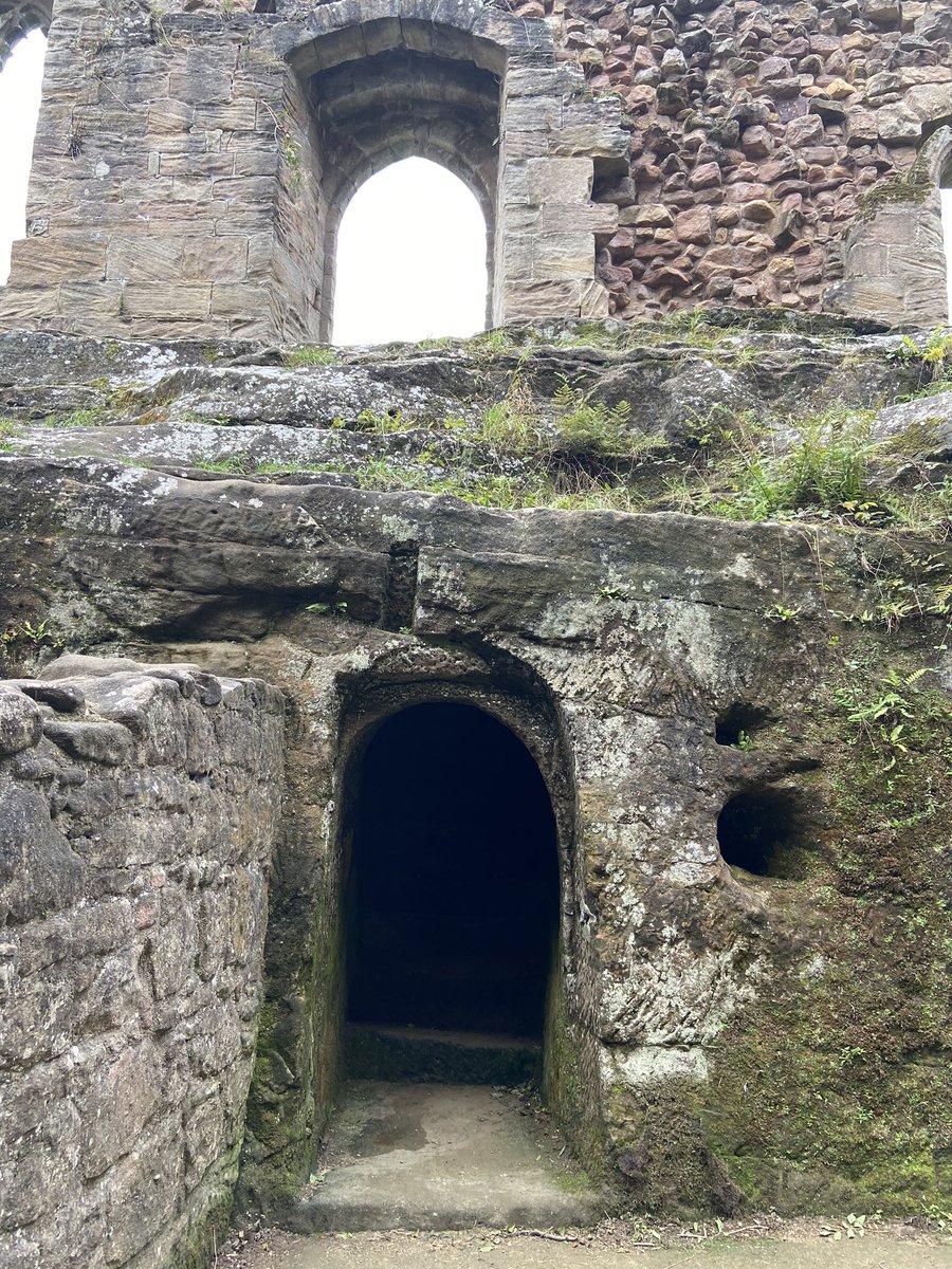 ParanormalNCL's tweet image. Another few pictures from Spofforth the other day, absolutely love this place #Spofforth #SpofforthCastle #Paranormal