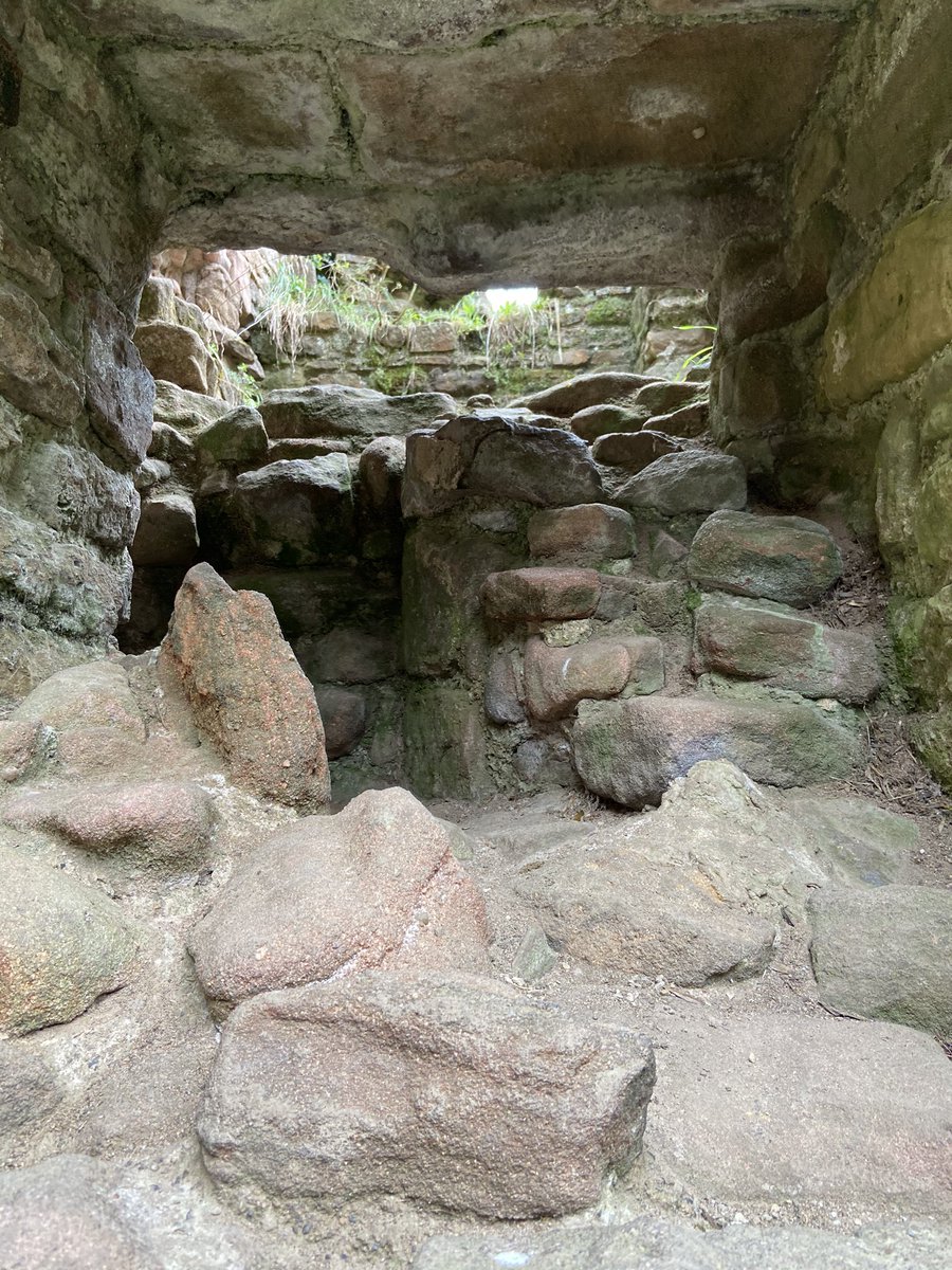 ParanormalNCL's tweet image. Another few pictures from Spofforth the other day, absolutely love this place #Spofforth #SpofforthCastle #Paranormal