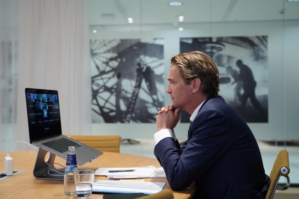 bvantwout's tweet photo. Met Hare Majesteit Koningin Máxima bracht ik een virtueel bezoek aan @gemeenteaadr. Wij hebben gesproken over de succesvolle aanpak van schulden via de VoorzieningenWijzer. Het is belangrijk dat schuldenaanpak écht werkt in de praktijk en meer gemeenten dit instrument gebruiken. https://t.co/3jC6NJq1lK