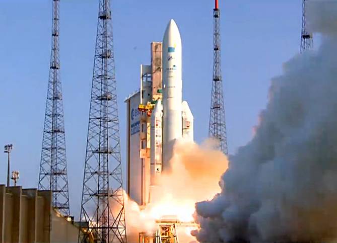 GuillermoRus's tweet photo. Cinco años atrás fue lanzado al Espacio #ARSAT2, fabricado en @invapargentina, y se dió cumplimiento a la ley de creación de @ARSATSA que impulsó Néstor Kirchner.
Hoy, a través de ARSAT-2, se exportan servicos sobre tecnología satelital nacional. https://t.co/zdjOMVlbjg