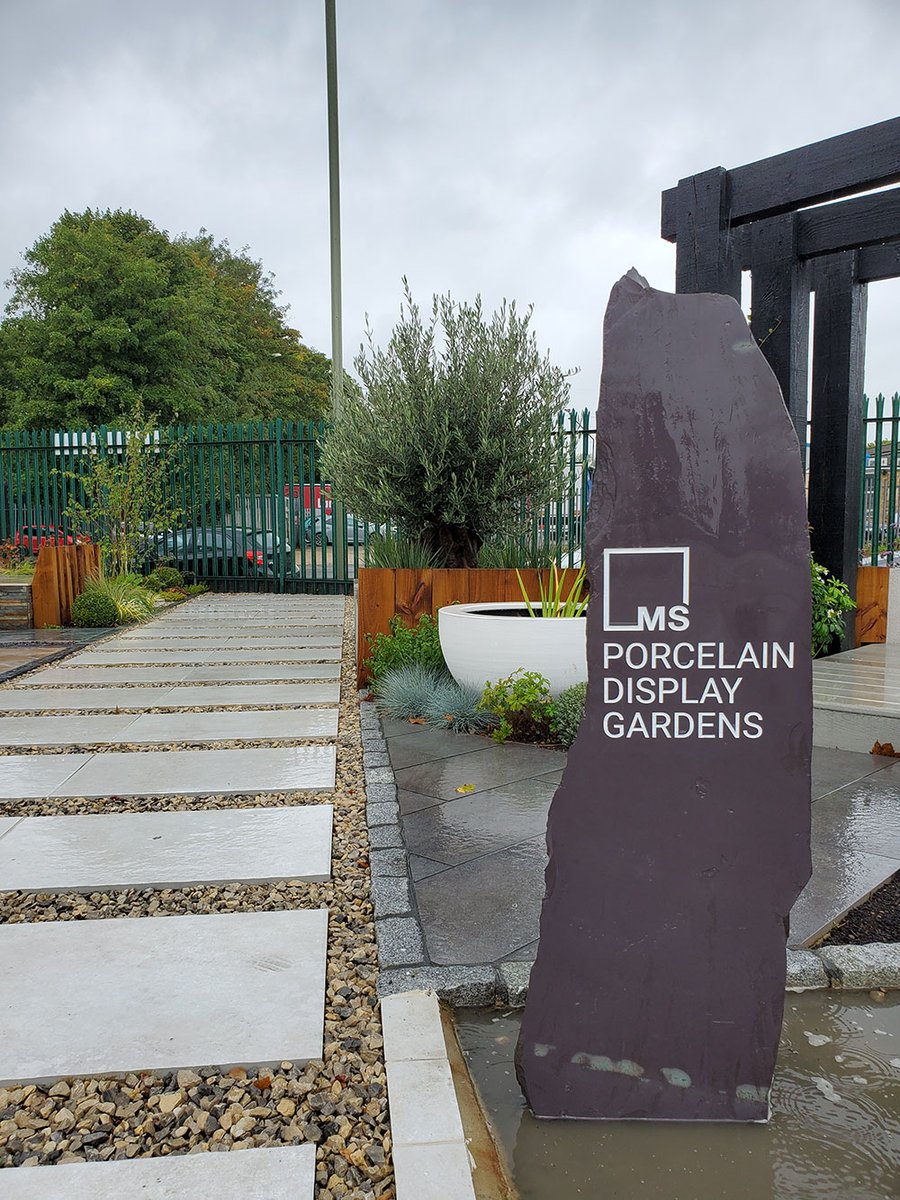 milesstoneuk's tweet photo. Love the new signage for our porcelain display gardens 🙌
#MakingDreamLandscapesPossible https://t.co/r9YnBz6Pf6
