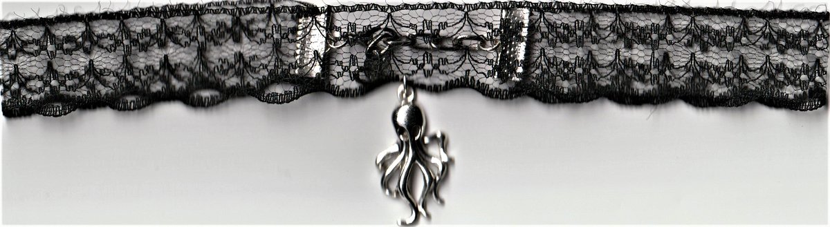 GiftsStarr's tweet photo. Get 20% off when you spend $10 or more with our SPOOKY sale! Sale ends October 23rd!
#StarrHandmadeGifts #HandmadeGifts #HandmadeJewelry #Halloween #SpookySale #SpookySeason #HandmadeChokers #HandmadeNecklaces
Shop here!: https://t.co/jlqydUQcmy https://t.co/9hD7fkbNLA