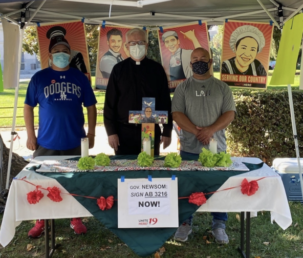 JesuitsWestCORE's tweet photo. Urgent! Today is the deadline to sign legislation to protect workers laid off due to Covid-19.  Please make a call and share! - https://t.co/dHFr6T6dDI  Read more at https://t.co/icqZhqO7DP https://t.co/36uZSunpzn