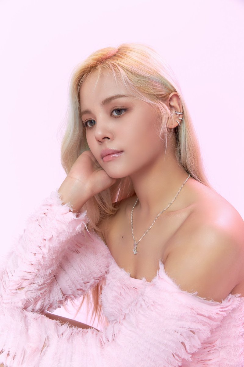 utokkisluv's tweet photo. So pretty omgg
#RiseCollection #butterfly #CLC #SORN @sssorn_clc https://t.co/ADPHTztSZr