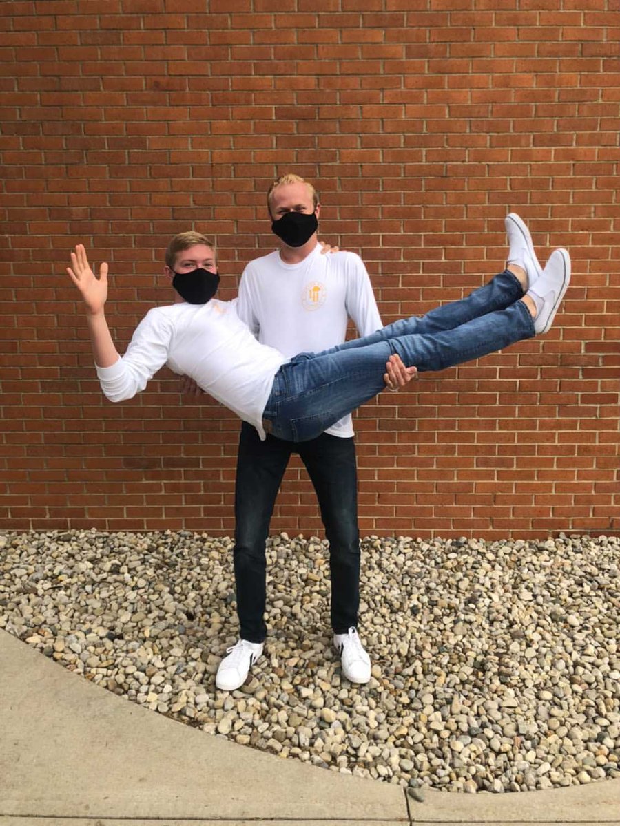 cedarville's tweet photo. On Tuesday, we saw double with @CvilleAlumni. 🤓 👀
#CUSpiritWeek https://t.co/Cf9KqAFbV8