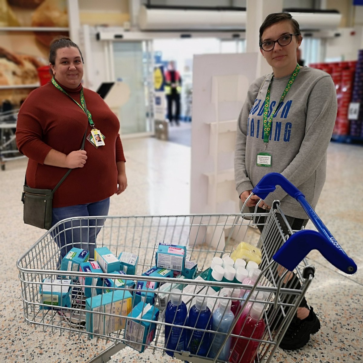 thbteesside's tweet image. Thank you very much Jayne Community Champion for this wonderful donation to help end hygiene poverty in Teesside 💛
#THBTeesside #stocktonontees #localsupportinglocal #tescocommunitychampion