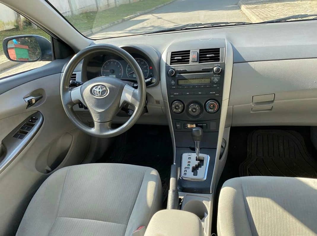 StarcarsAuto's tweet photo. 2010 Toyota Corolla direct Belgium Automatic
132-horsepower
1.8-liter
four-cylinder engine
N3m
🚩Abuja
📞07063636060
@Lagtranspofest
#WhitePartyWithLaycon
@AutosGidi @AutoJoshNG
@Autorush2 @oris616 @Layqan @StarcarsAuto @AutosAbuja https://t.co/V49aTDI8Ey