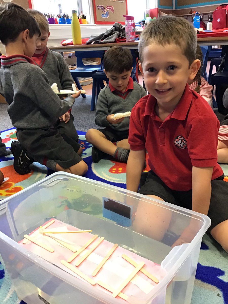 BGS_LowerSch's tweet photo. 1AH children were so excited to test whether their boats floated today! This followed a fun making session in which children worked independently to make a boat from a variety of materials.
#BGS_independence #BGS_year1 https://t.co/VnDRYfMDoS