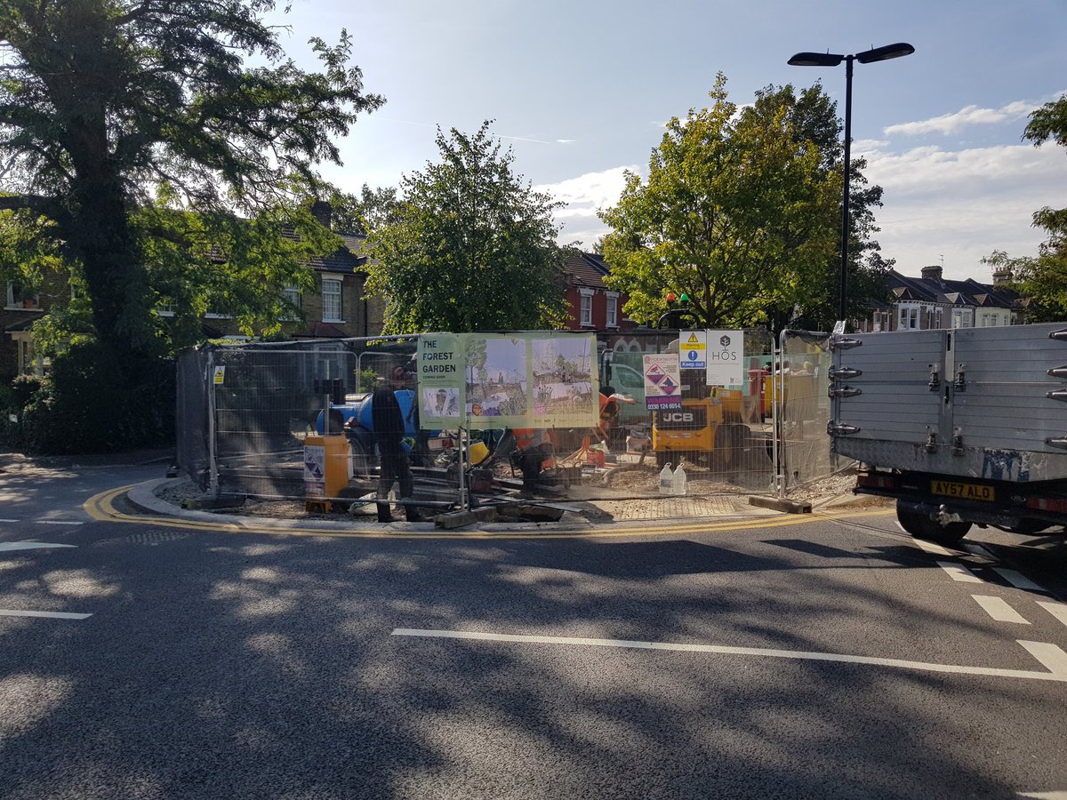 Labourstone's tweet photo. Gr8 to see progress on @wfcouncil #MakingPlaces Project in #LeytonstoneE11 at #BulwerRd #DraytonRd Junc. #TheForestGarden @hutarchitecture @HOSlandscapes https://t.co/K2T3vi8zW8