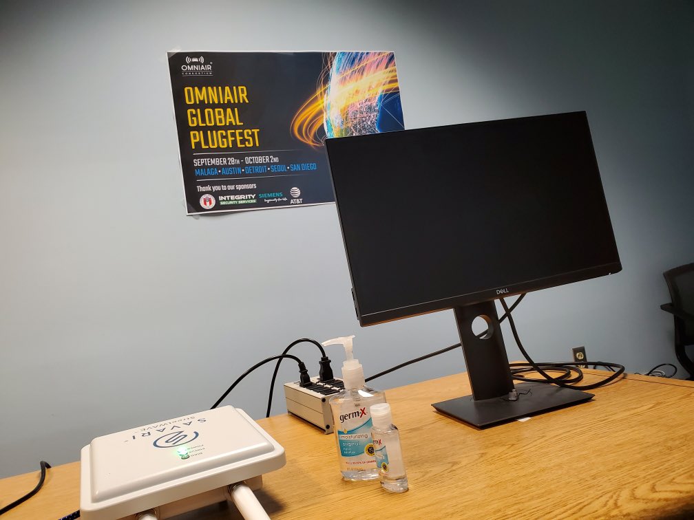 OmniAirCon's tweet photo. ⁦@Savari_V2X⁩ RSU under test at ⁦@OmniAirCon⁩ #GlobalPlugfest at ⁦@austintexasgov⁩ test site! https://t.co/qfhB5UCZA9