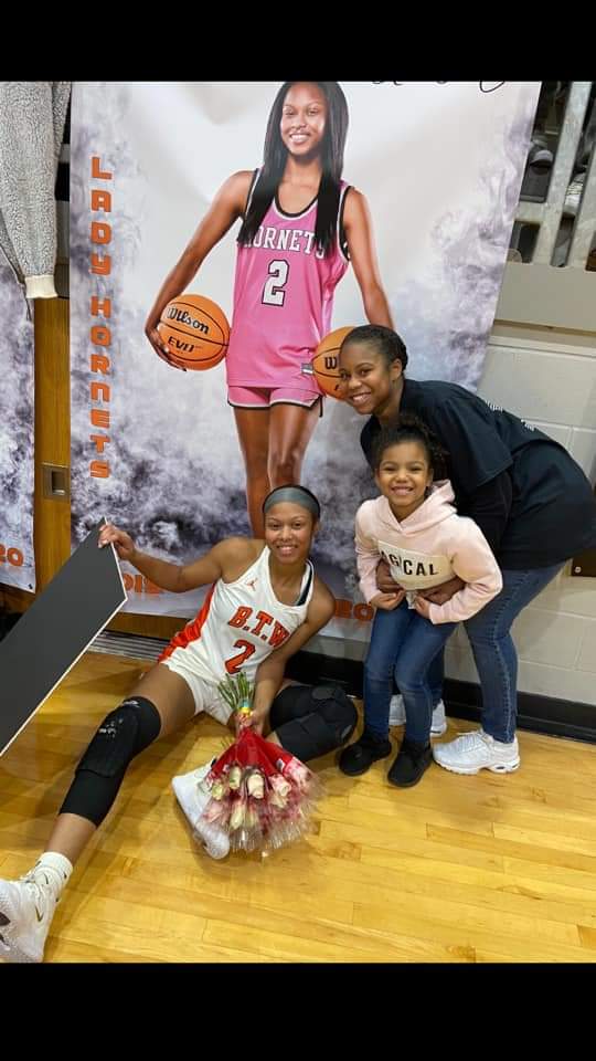 cdcdrum's tweet photo. I am not the only one in my family celebrating a birthday on today! So with that said, Happy Birthday to my baby cuzzo Alex from Tulsa! ❤🎂 #blessingsonblessings #proudBIGcuzzo #rideanddieformyfam #ChatmanLove #dfst #dfstlove https://t.co/SgMB5TxBNd