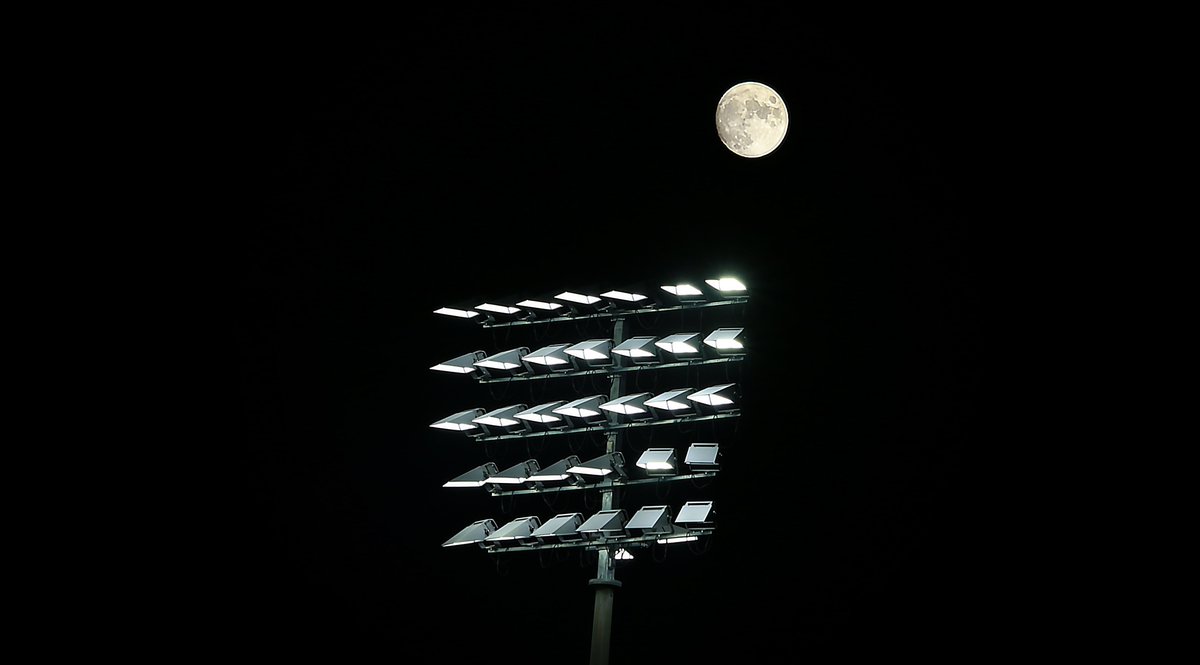 GeoLighting's tweet image. Did someone say light show??
-
-
#geosportlighting #Elite #CLIR #LED #sports  #lighting