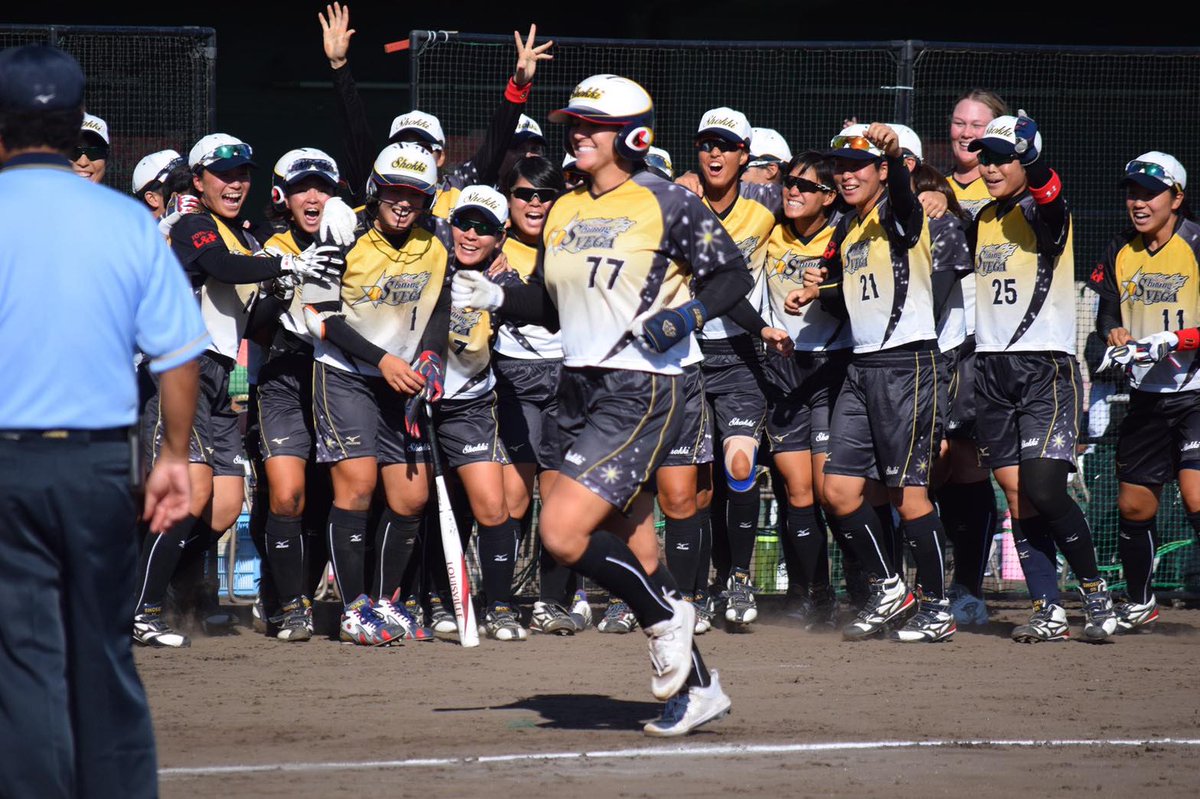 Furysoftball's tweet photo. When you hit a "dinger" off Japan's Nat'l Team Ace in the bottom of 7th, to tie game and go to xtra's to win! 
 @USASoftballWNT will face her in #2020olympics games, Good Luck! https://t.co/srs9CgnPh5