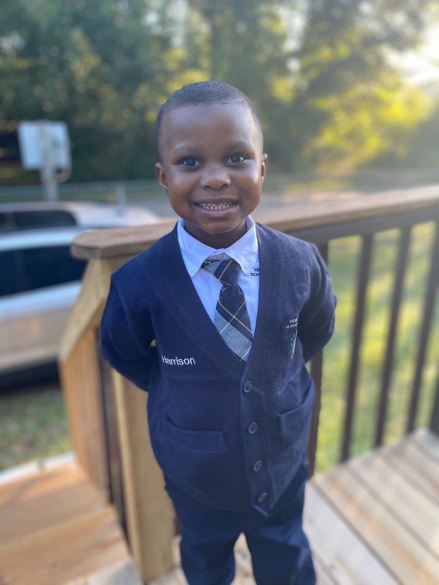 tyewy27's tweet photo. The debate was last night 🗳, but give him about 35-40 years and you’re gonna see this face ... and that’s a guarantee‼️
#HarryForPresident 🇺🇸
#MamaThereGoesThatMan 🤞🏾
#SoFreshAndSoClean 🧼 https://t.co/gUVYfMiQlw