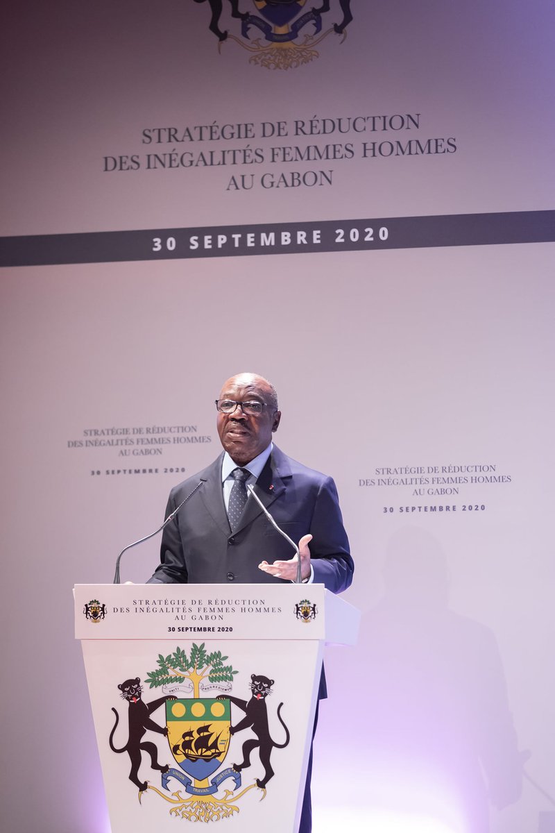 PresidenceGA's tweet photo. Le  @PresidentABO , a reçu ce jour, le rapport sur la Stratégie de Promotion des Droits de la Femme et de Réduction des inégalités Femmes/Hommes au #Gabon. https://t.co/f2LmdHlgFT