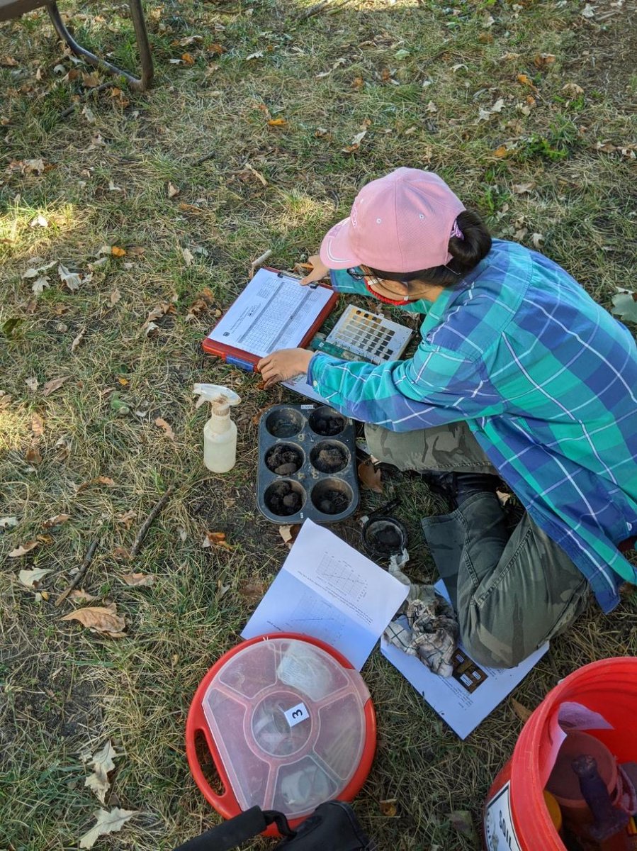 UNLSNR's tweet photo. The Regional Soil Judging Competition is being held virtually this year, but UNL’s Soil Judging Team still gets to get their hands dirty! They're practicing outside at Hardin Hall this week for the online contest. #UNL #InOurGritOurGlory #UNLSNR https://t.co/rWr7v7Gqhn