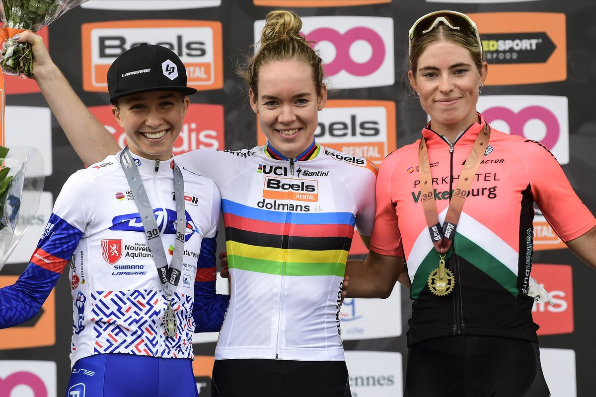 🥇First win in the rainbow jersey for <a href="/AnnavdBreggen/">Anna van der Breggen</a>! Congratulations!

🥇Prima vittoria in Maglia Iridata per <a href="/AnnavdBreggen/">Anna van der Breggen</a>! Congratulazioni!

#Imola2020 [Pic <a href="/bettiniphoto/">BettiniPhoto</a>]
