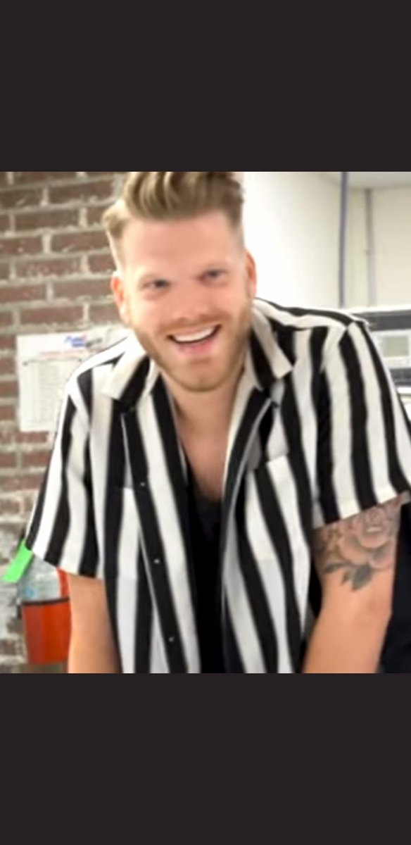 iamnemesis666's tweet photo. Day 29 and 30 of #Scottmonth this has been so much fun to do!! @scotthoying I hope you've seen some of these and that they brought a smile to your face. You are loved so much by so many of us. We can't wait for what's next from Scott Hoying and Pentatonix!! #thefutureisbright https://t.co/WHGeA2fTPQ