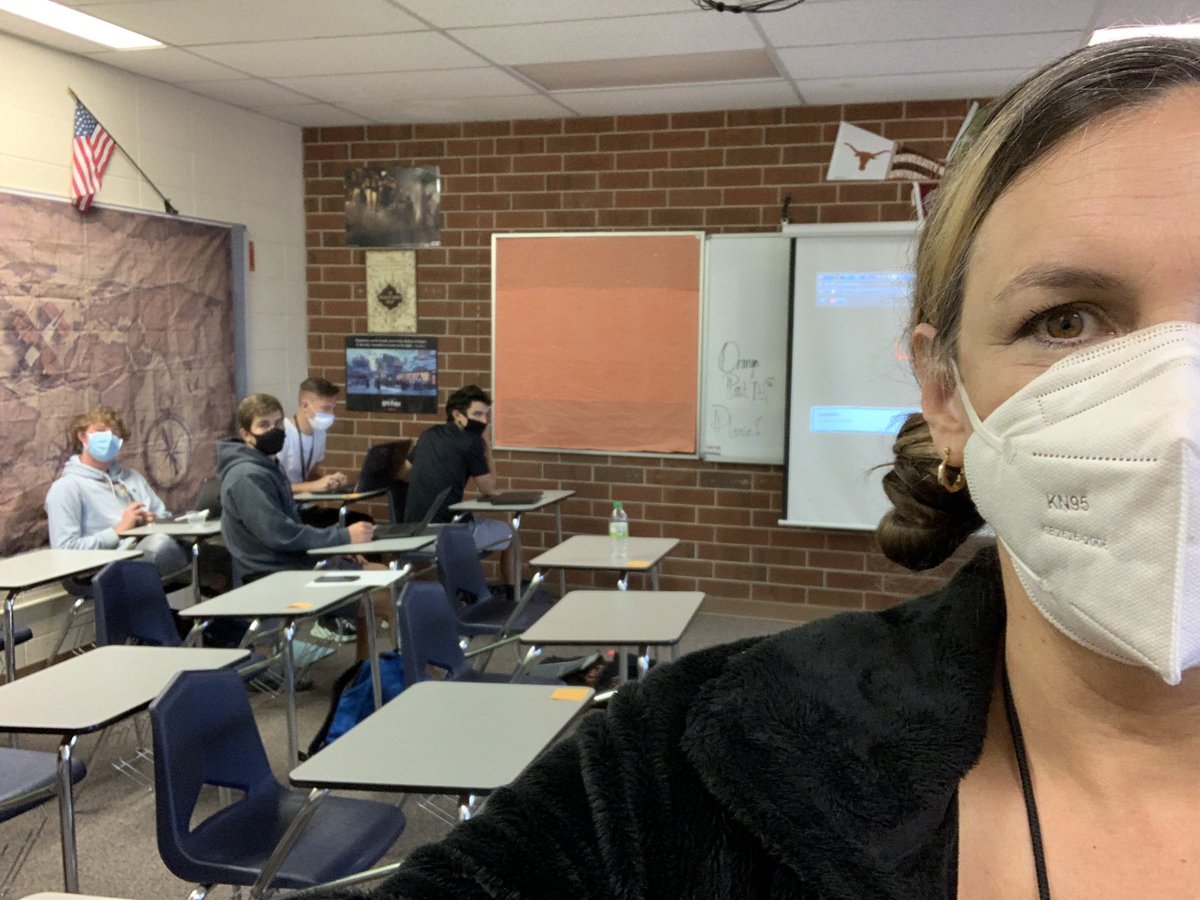 kris_lilley's tweet photo. Timer is almost done for the digital breakout and they have been brilliant figuring out the codes and breaking the locks. Can’t wait to crest more content. #lphs #lpd38 #edu https://t.co/jHrA0K8aMB