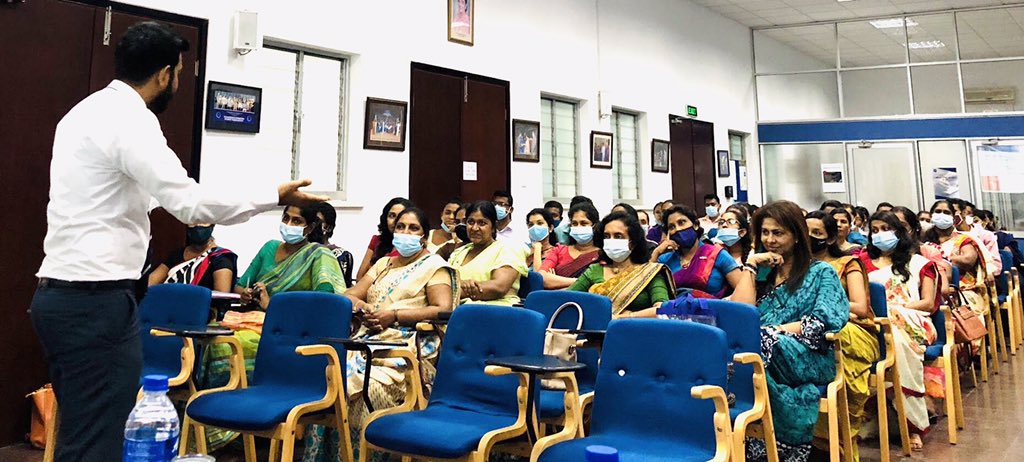 MFA_SriLanka's tweet photo. #GenderFocalPoint of the #ForeignMinistry successfully conducts a training programme on #GenderMainstreaming and #Sexualharassment to Management Service Officers(MSO) who are scheduled to be assigned to #SriLanka Missions abroad.
#DiplomacyLk #SriLanka https://t.co/Mh3ZR1N475