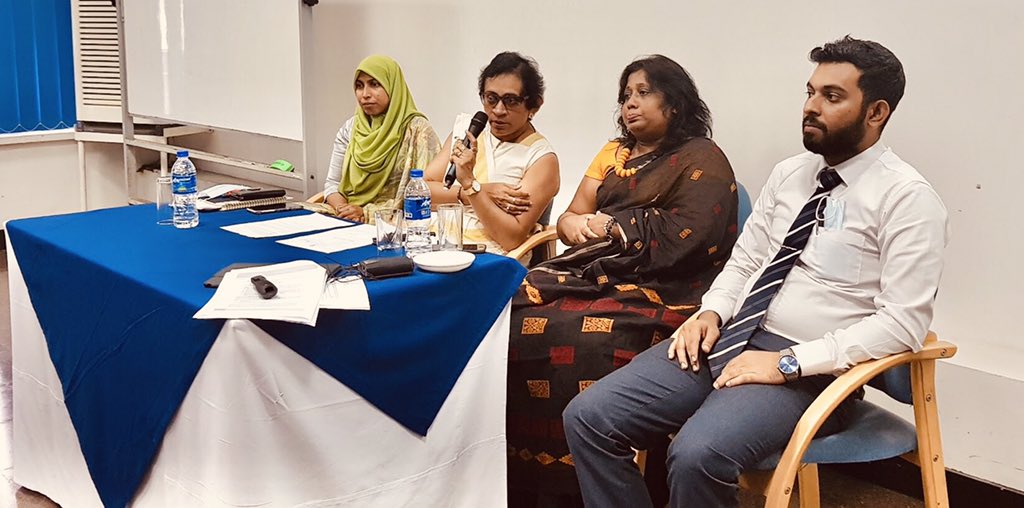 MFA_SriLanka's tweet photo. #GenderFocalPoint of the #ForeignMinistry successfully conducts a training programme on #GenderMainstreaming and #Sexualharassment to Management Service Officers(MSO) who are scheduled to be assigned to #SriLanka Missions abroad.
#DiplomacyLk #SriLanka https://t.co/Mh3ZR1N475